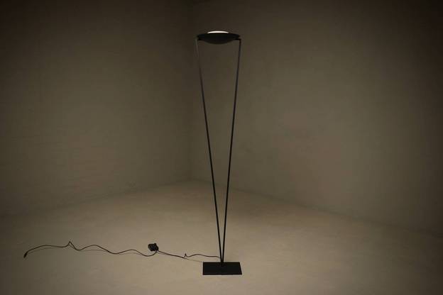 1st Edition Victory Floor Lamp Designed by Artoff for Lumen Center Italy 1980s
