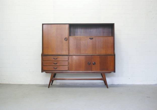 Wébe Highboard Louis van Teeffelen